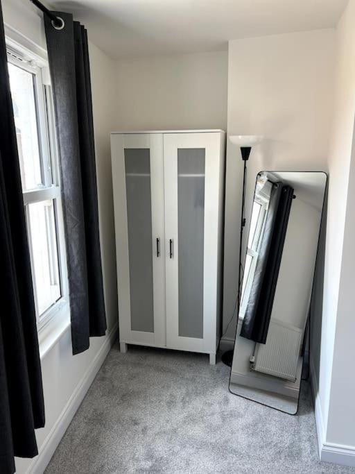 Central Chic 3 Bed, Great Location Winchester Exteriör bild